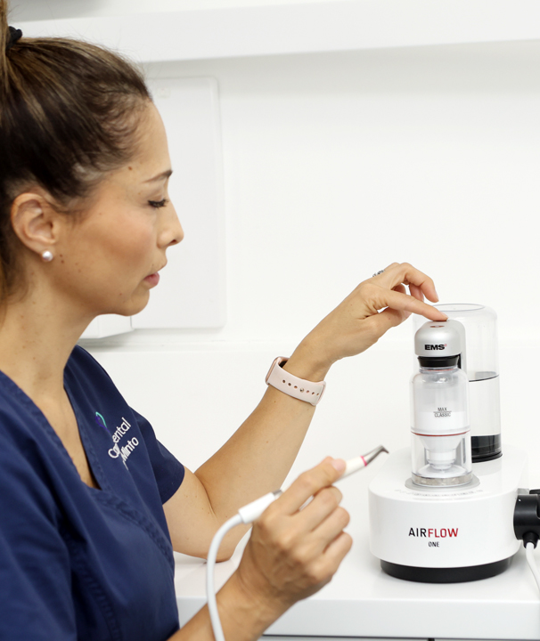 AirFlow Guided Biofilm Therapy